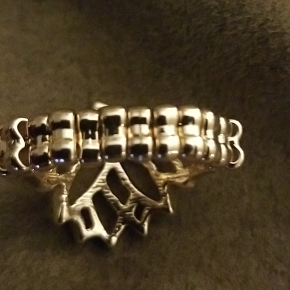 RING - Picture 3 of 4